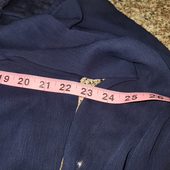 City Chic Cold Shoulder Top - Picture 5 of 9